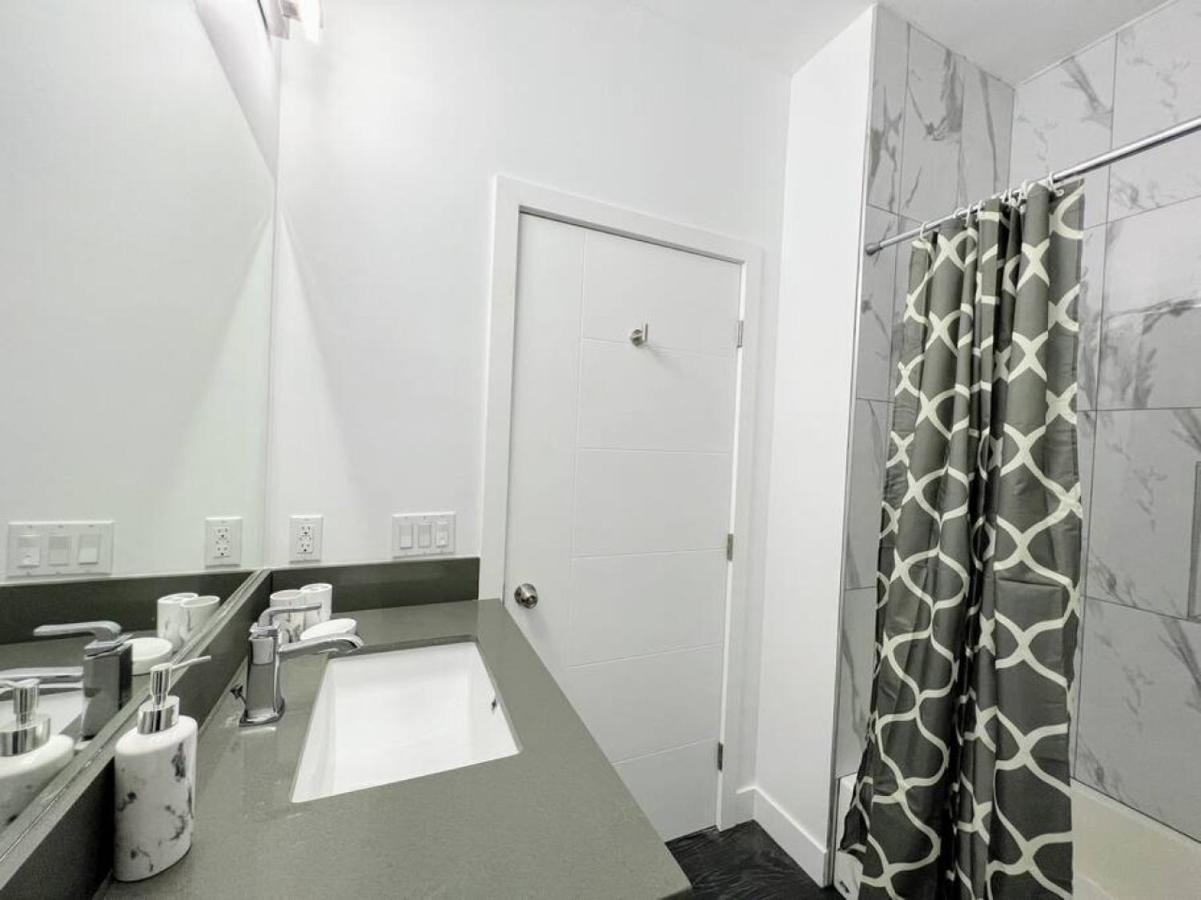 Holiday home Deluxe 4-bedroom Near Koreatown -oak1 *