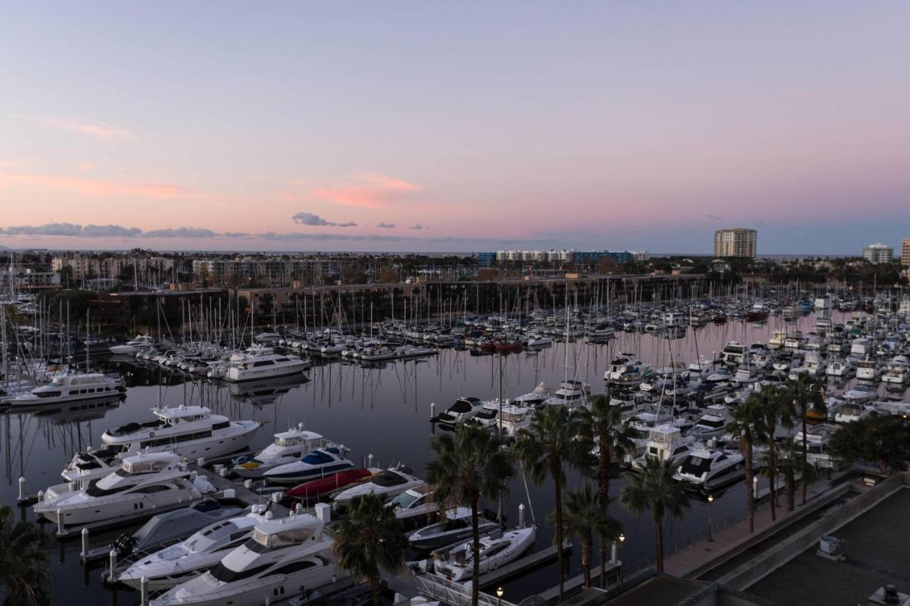 The Ritz-carlton, Marina Del Rey Hotel 5*