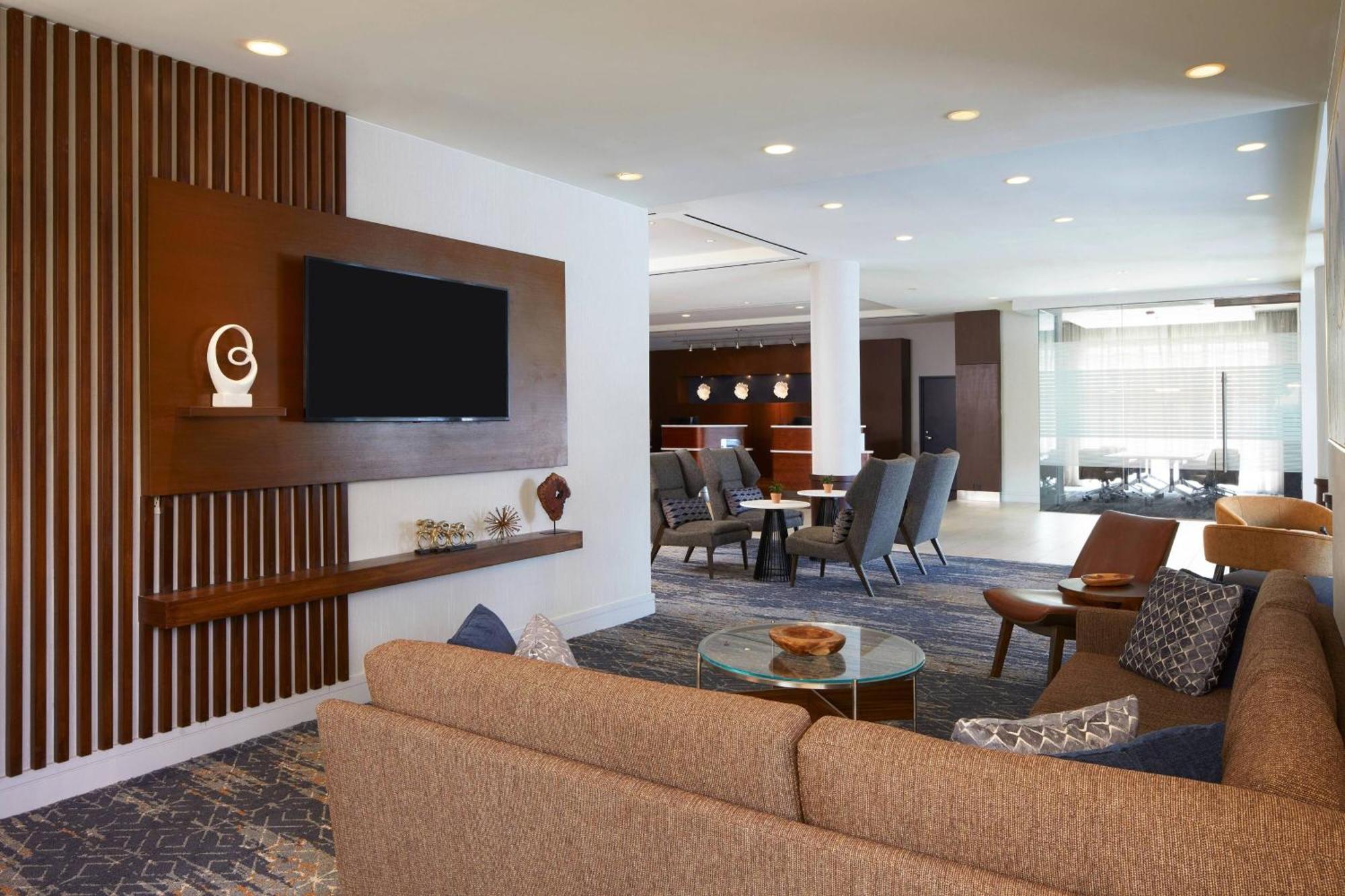 Courtyard By Marriott Angeles Lax / Century Boulevard Hotel 3*