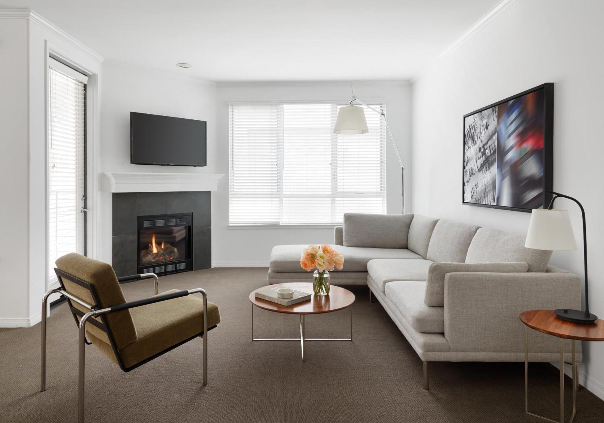 Aparthotel Aka Beverly Hills 4*