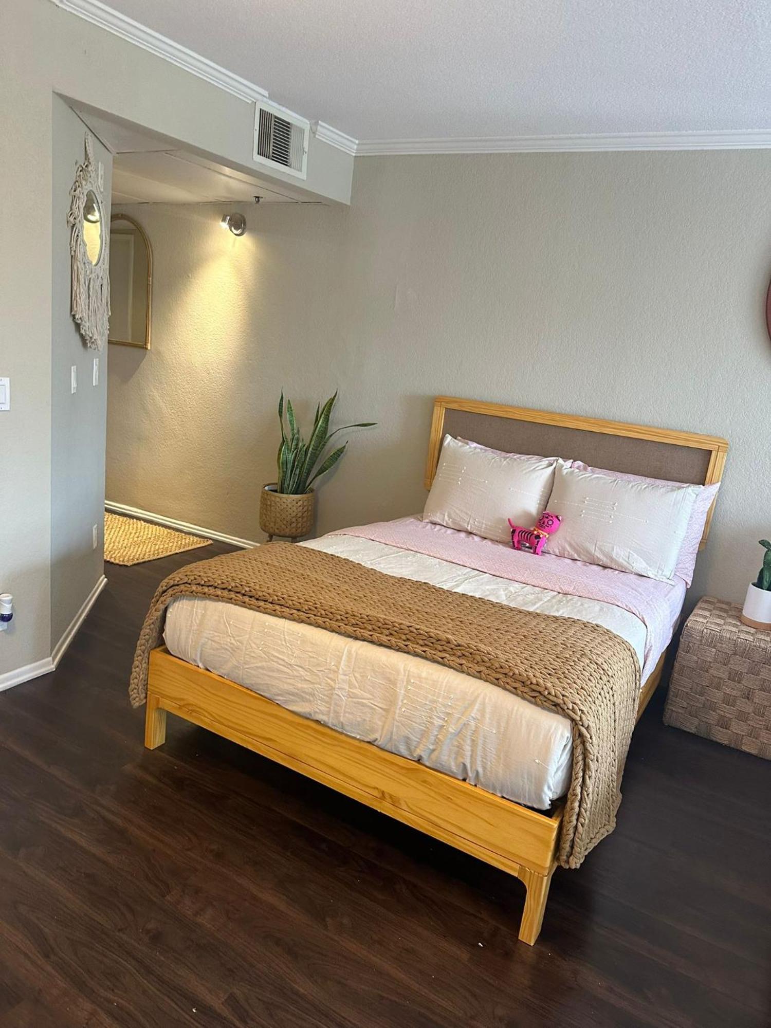 Savana Spectacular Loft * Los Angeles
