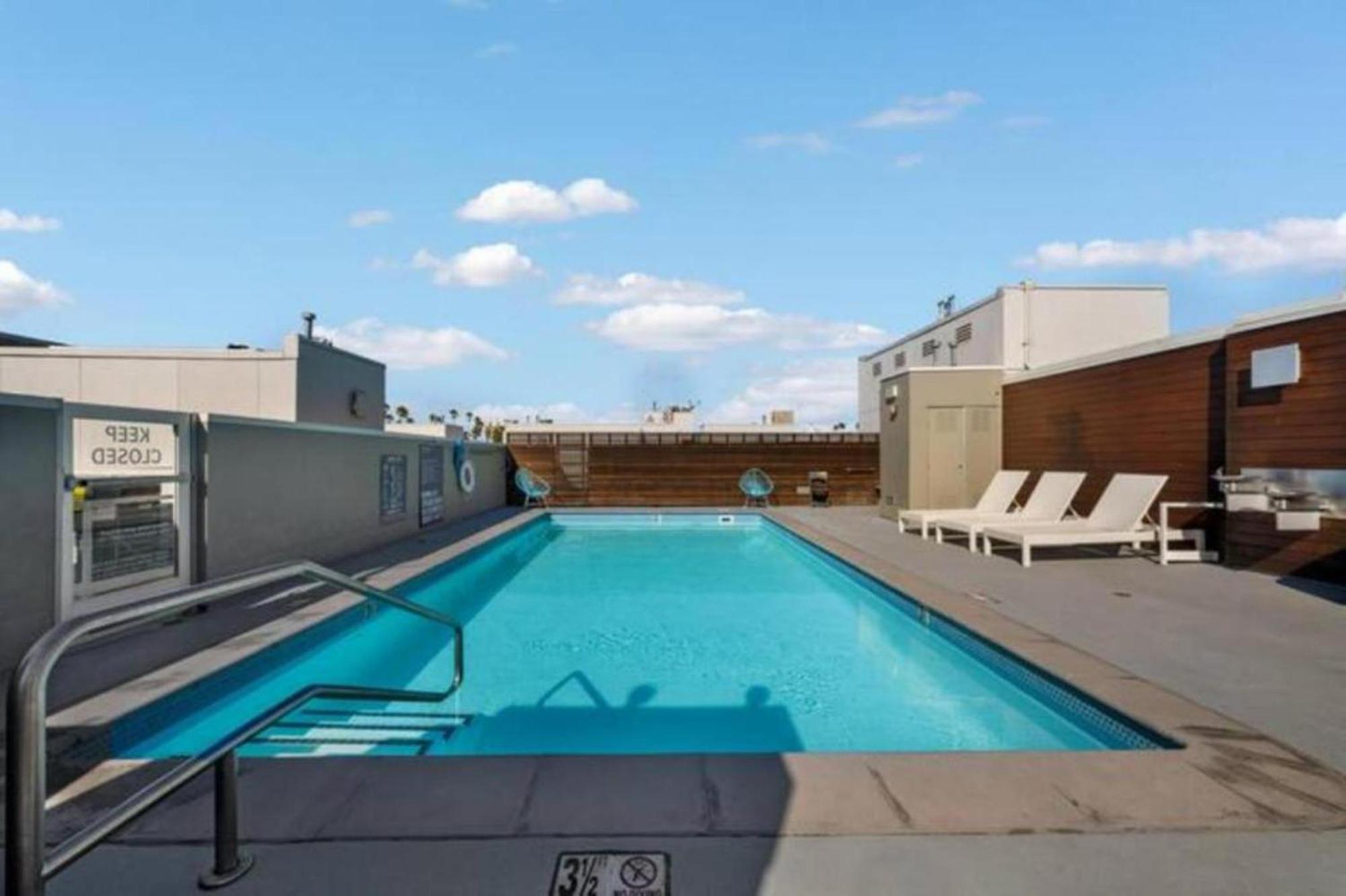 Beryl Breeze - Rooftop Pool Sunny 2br By The Pier Los Angeles