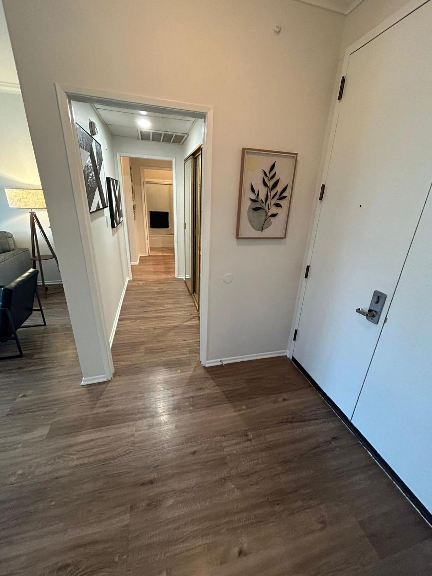 Apartment Beverly Hills Midle 1 Bedroom With Parking 202 *