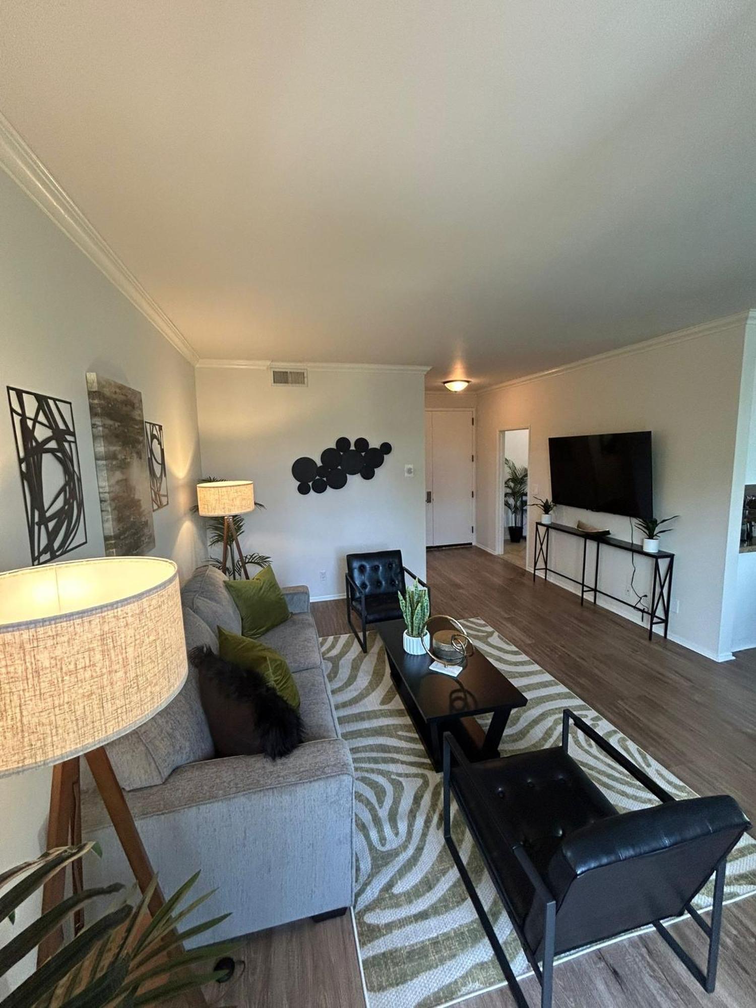 Apartment Beverly Hills Midle 1 Bedroom With Parking 202
