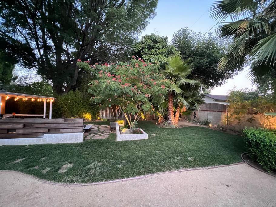 Cozy And Comfy Tree House Los Angeles