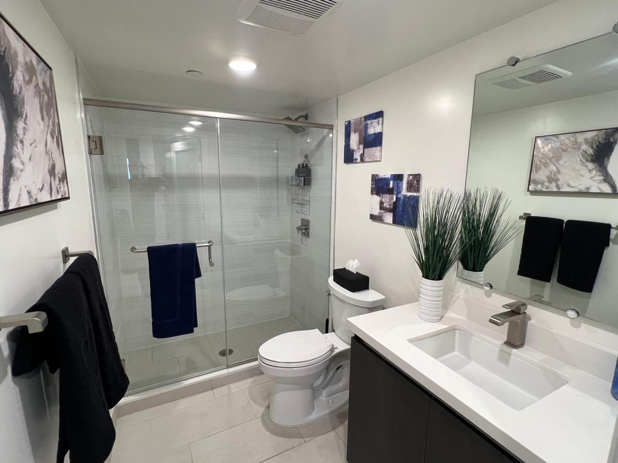 Century Cozy 2 Bedroom 4 Sleeps Crib W Parking 505 Los Angeles
