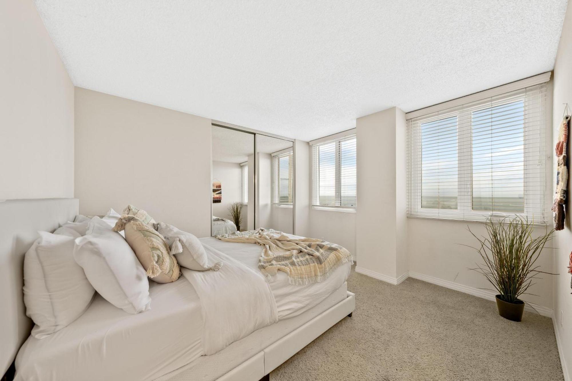 Marina With View Apartment