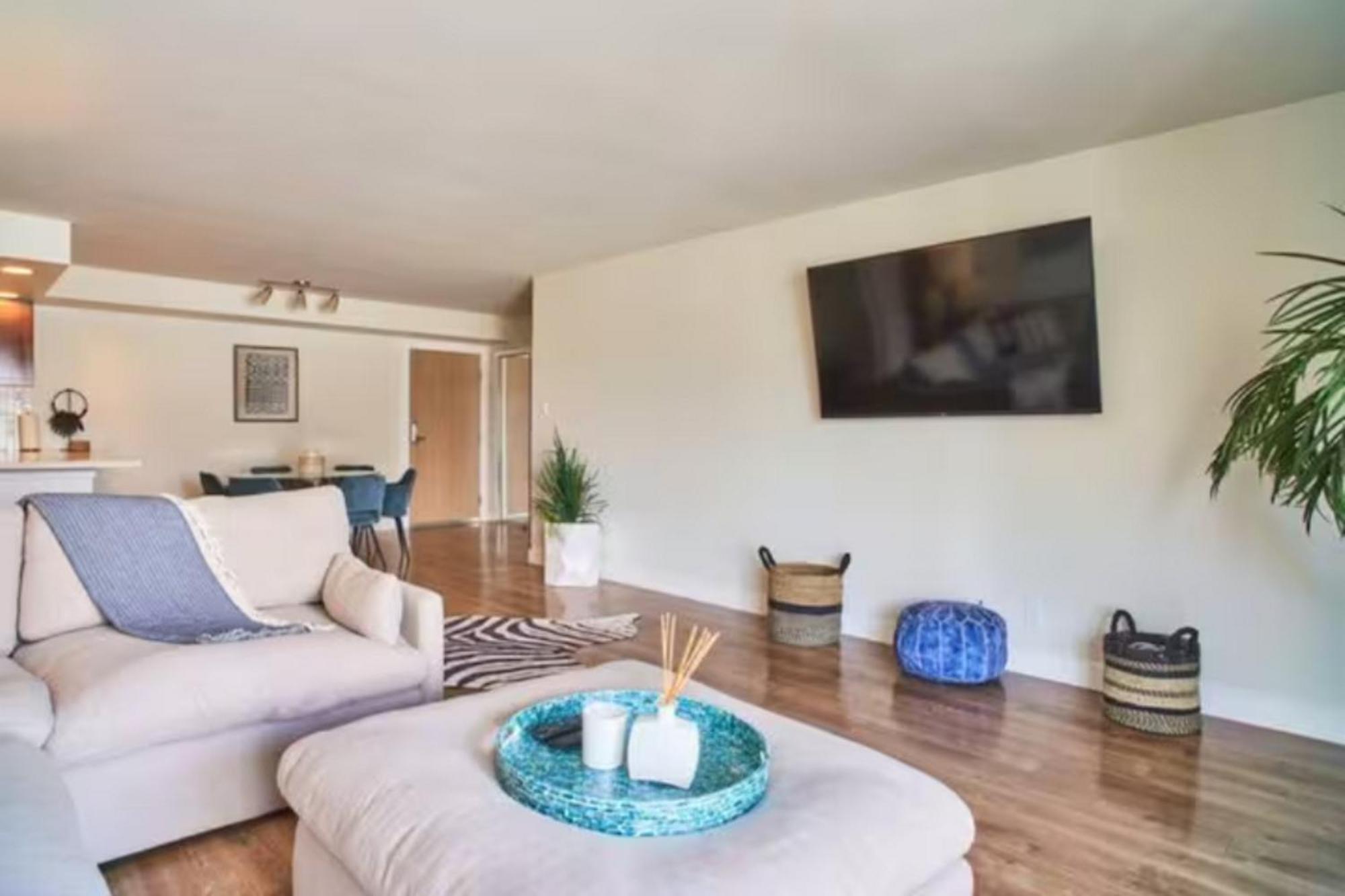 Blue Agate - Seaside Bright 2br With Marina Views
