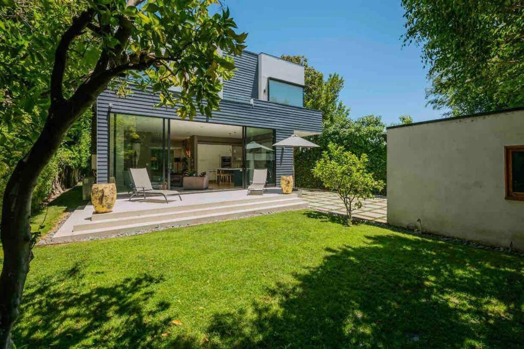 Modern & Elegant West Hollywood Villa Los Angeles