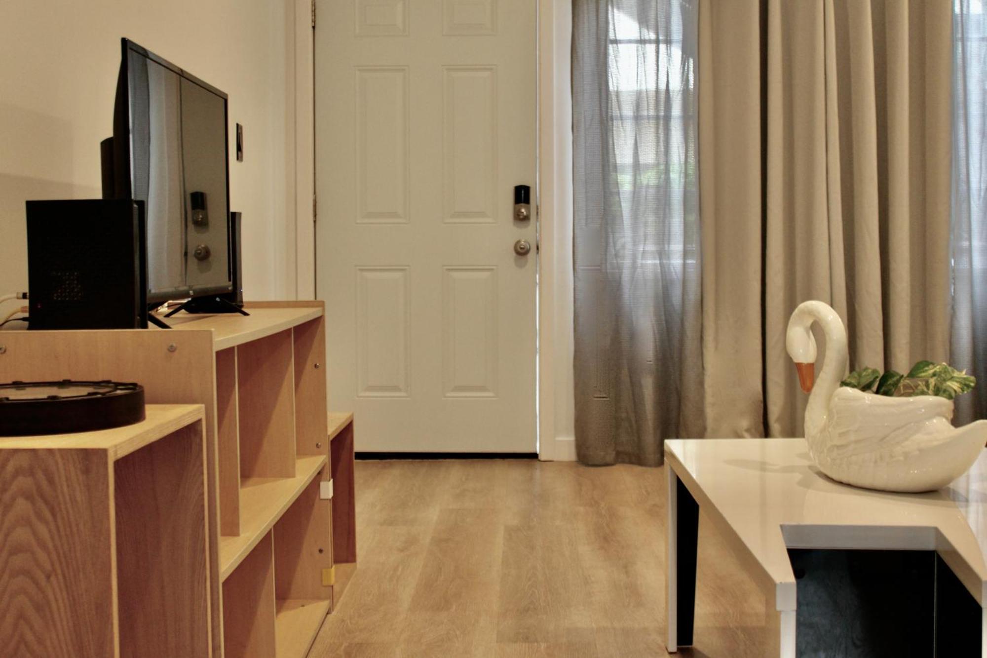 Apartment Chic *
