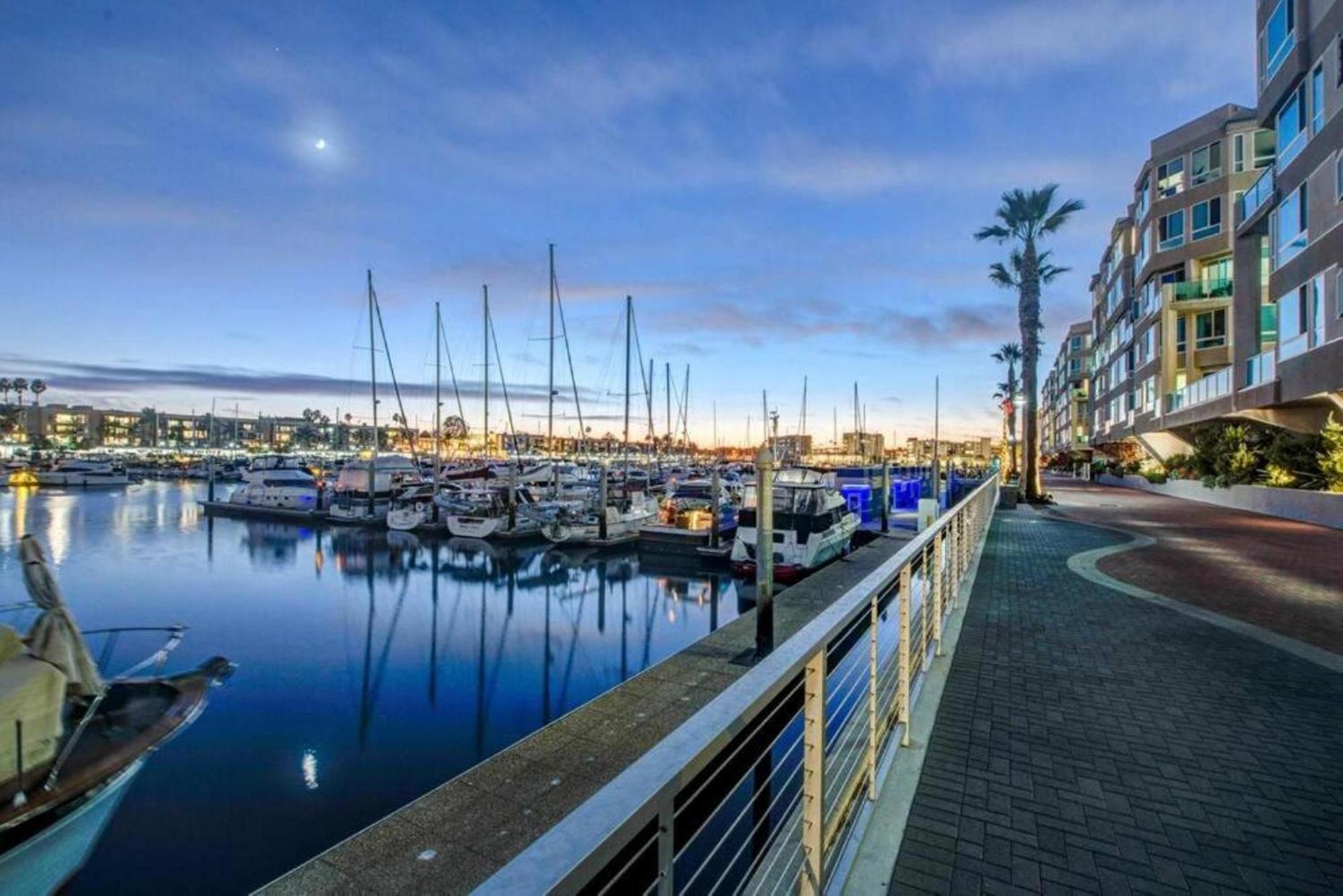 Apartment Opal Escape - Penthouse Marina View Private Rooftop *