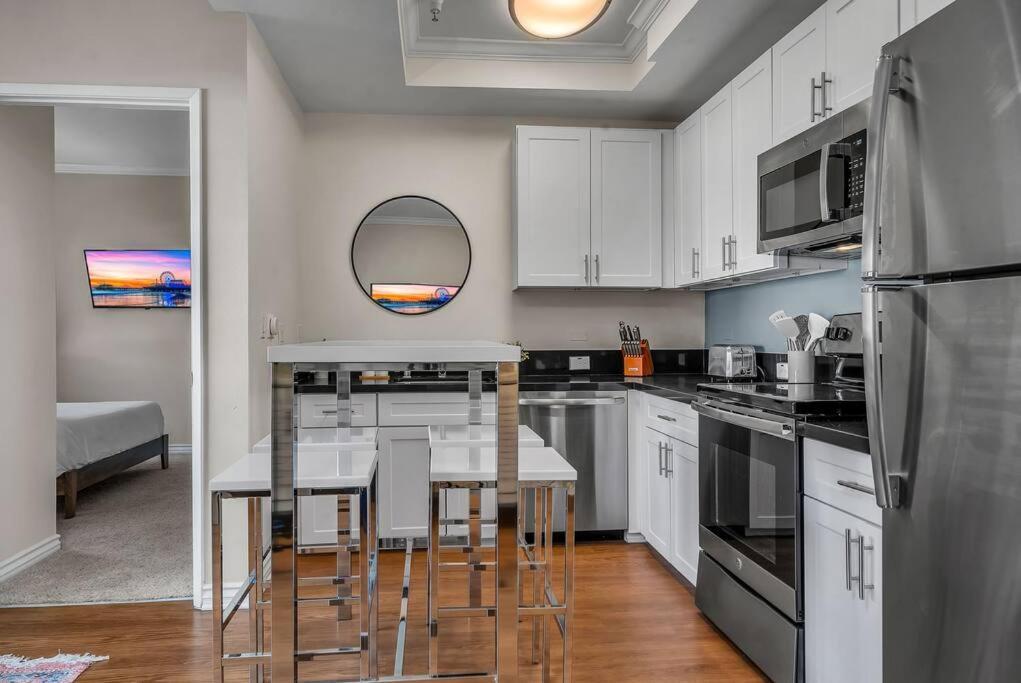 Apartment Stylish In Sunny Santa Monica Walk To & Pier