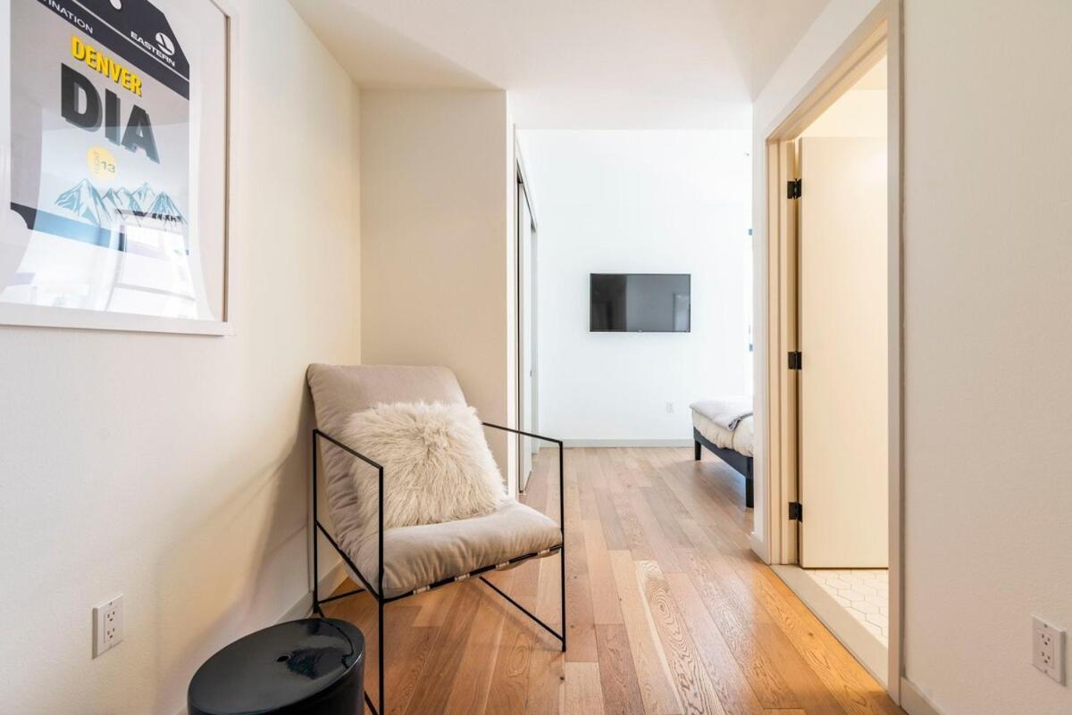2br Hollywood Luxurious