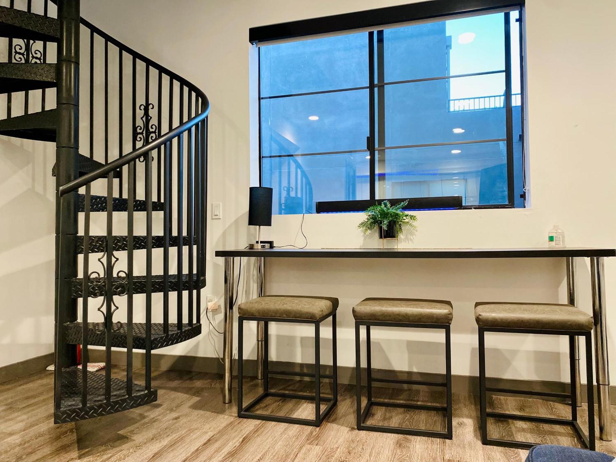 Beautiful Hollywood 1bd Loft Private Rooftop Los Angeles