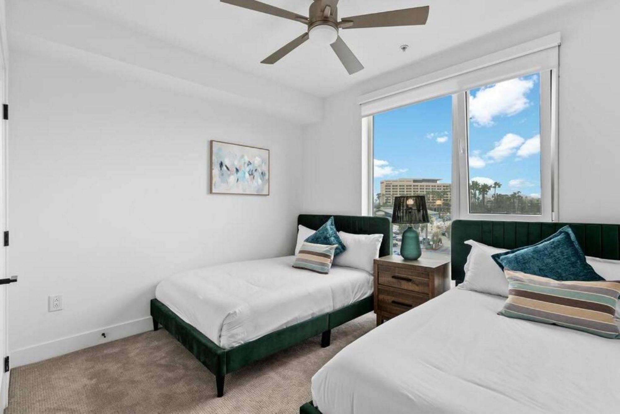 Apartment Dream Coastal Retreat Marina View Harbor Haven