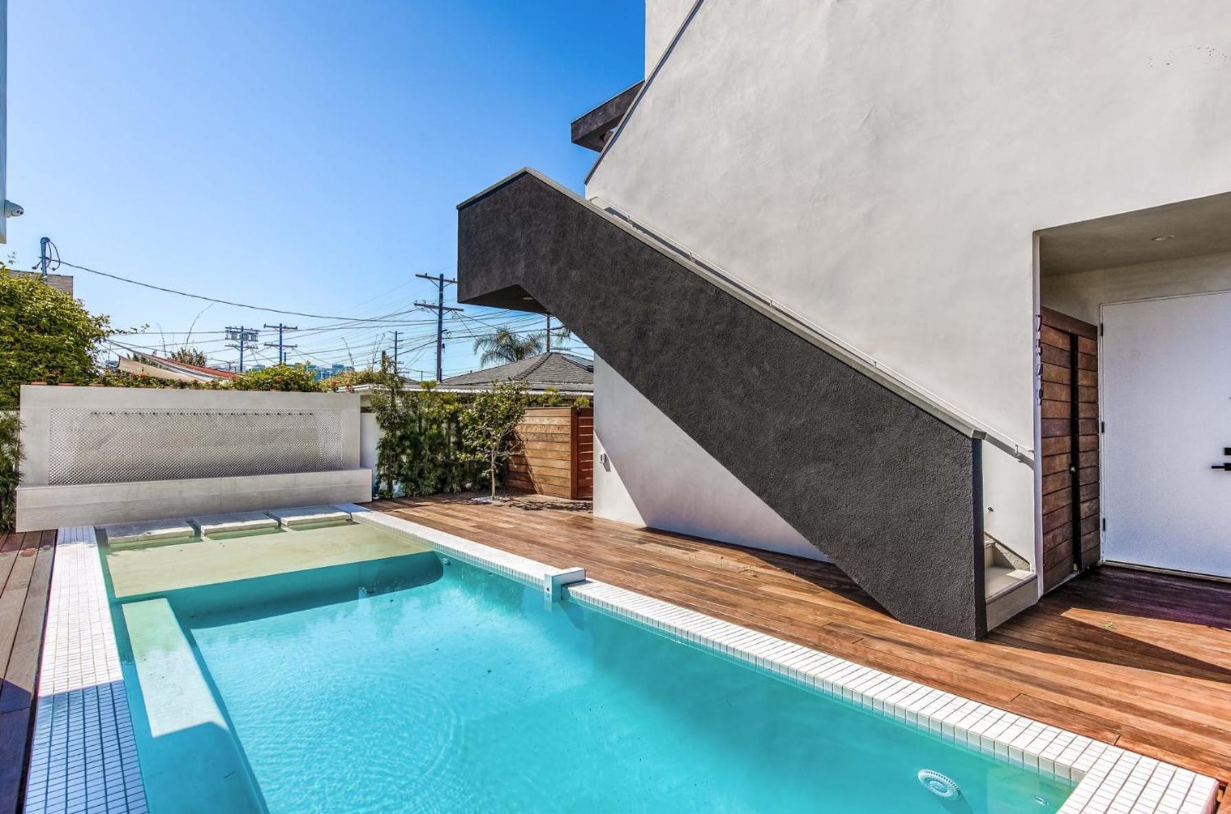 Luxurious Venice Oasis