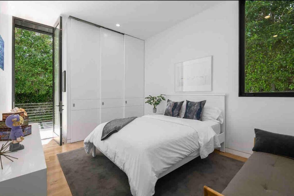 Modern & Elegant West Hollywood * Los Angeles