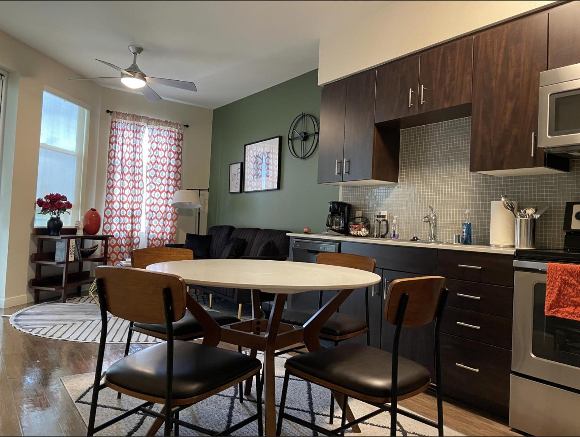 Cozy And Stylish Unit- 534 * Los Angeles
