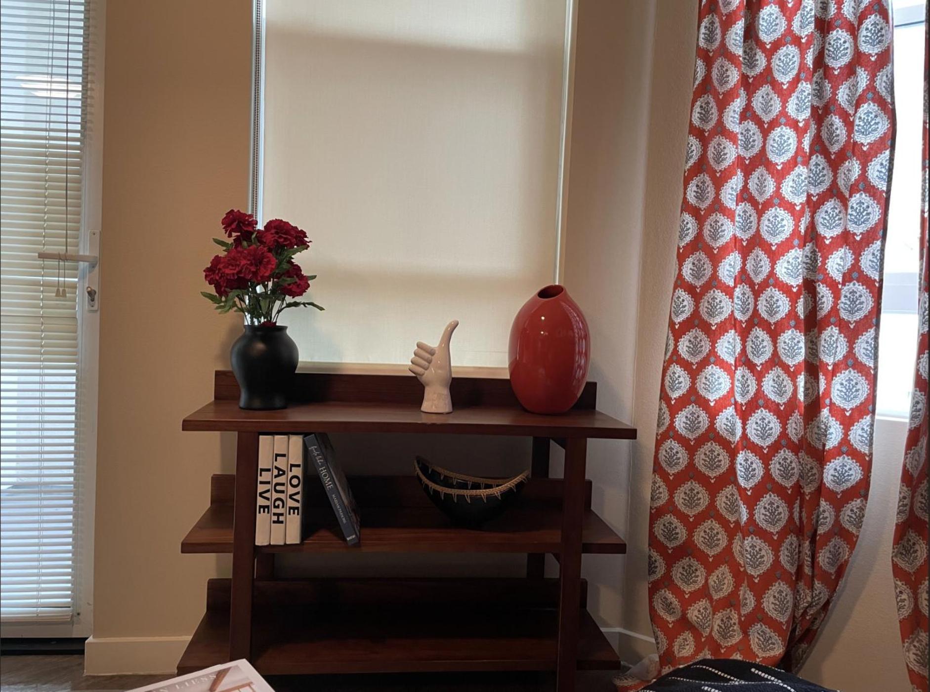 Apartment Cozy And Stylish Unit- 534 *