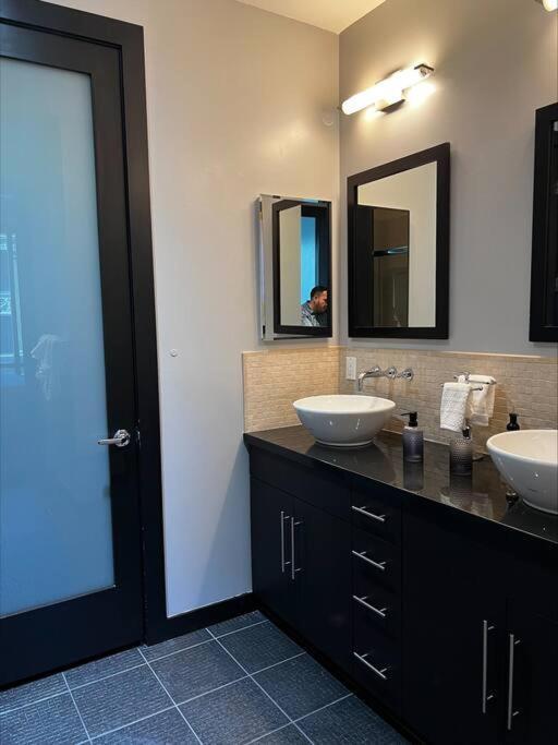 Apartment In The Heart Of Downtown