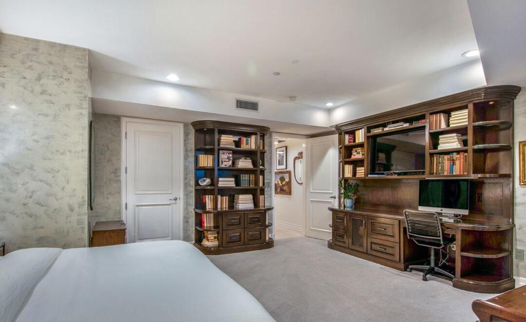Exquisite 3 Bedroom Santa Monica Penthouse * Los Angeles