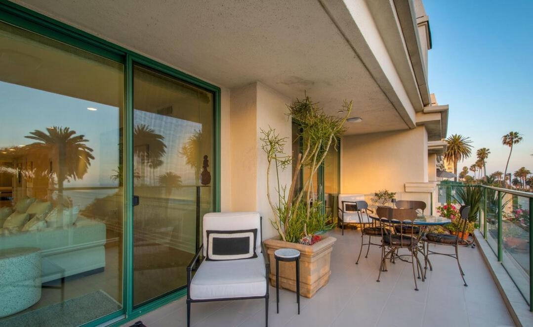 Exquisite 3 Bedroom Santa Monica Penthouse * Los Angeles