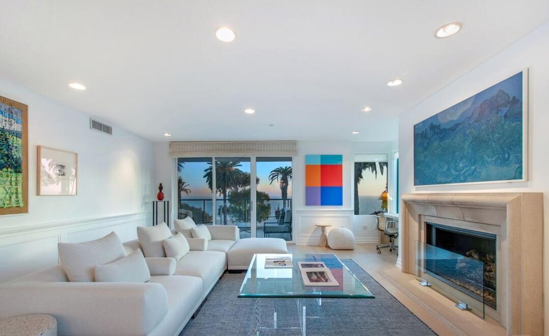 Exquisite 3 Bedroom Santa Monica Penthouse Apartment