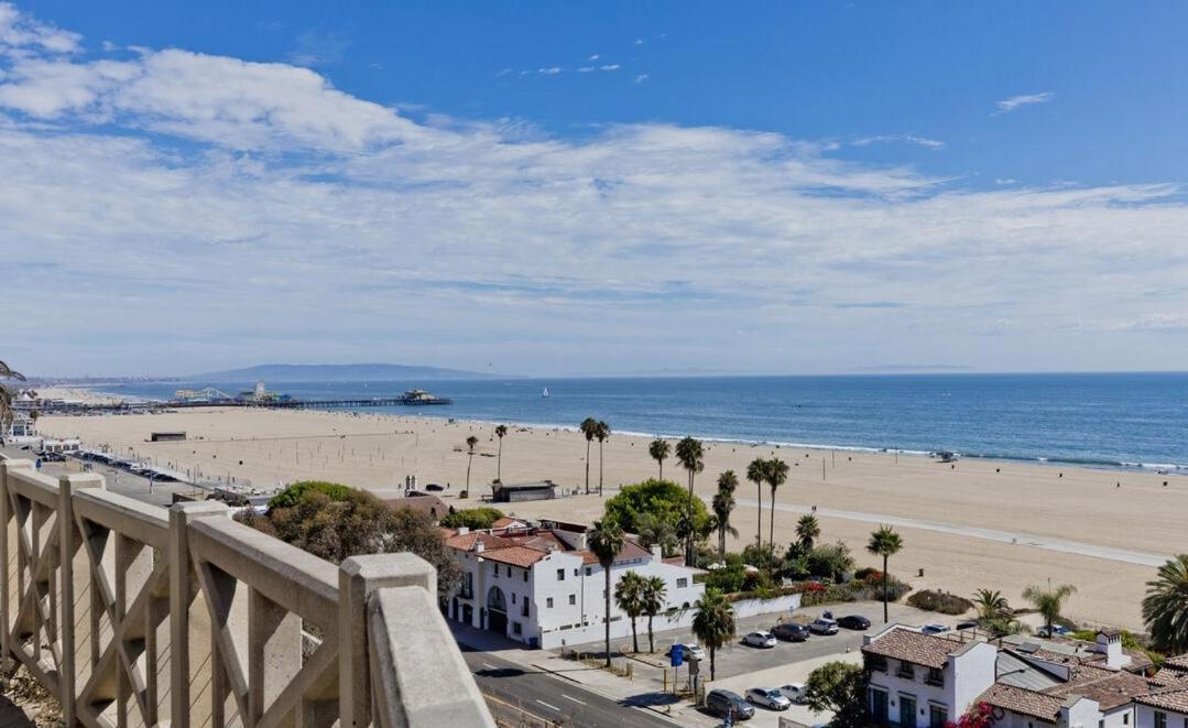 Exquisite 3 Bedroom Santa Monica Penthouse Los Angeles
