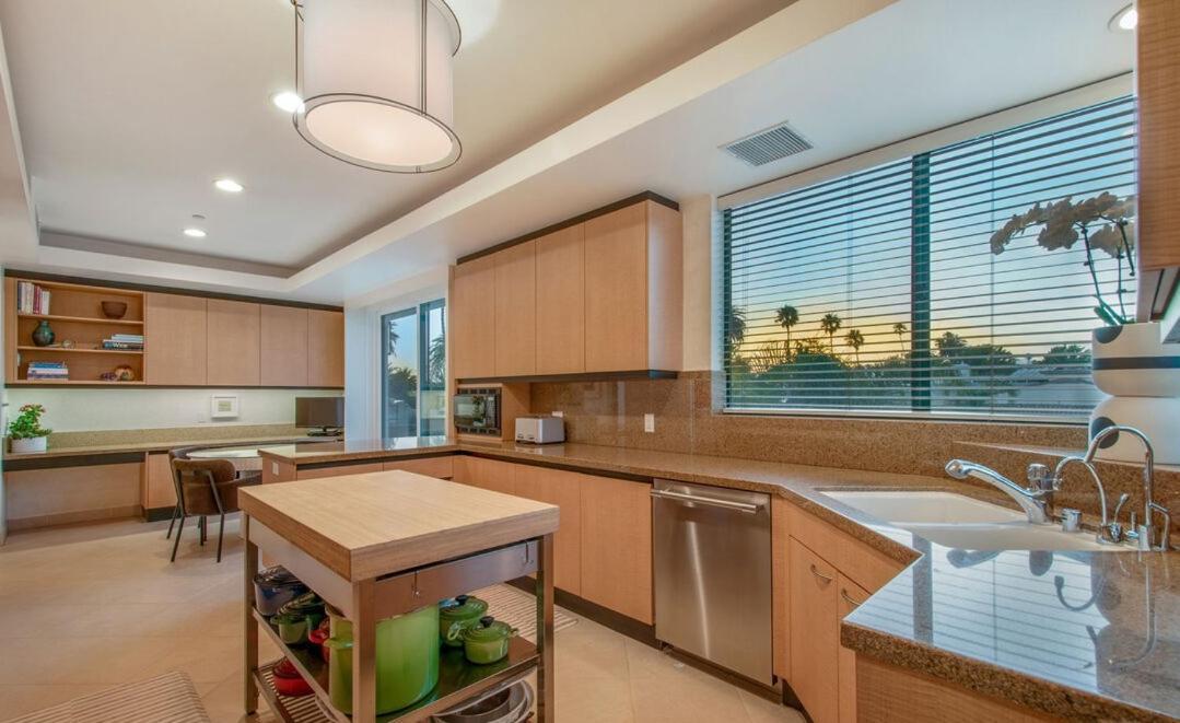 Apartment Exquisite 3 Bedroom Santa Monica Penthouse