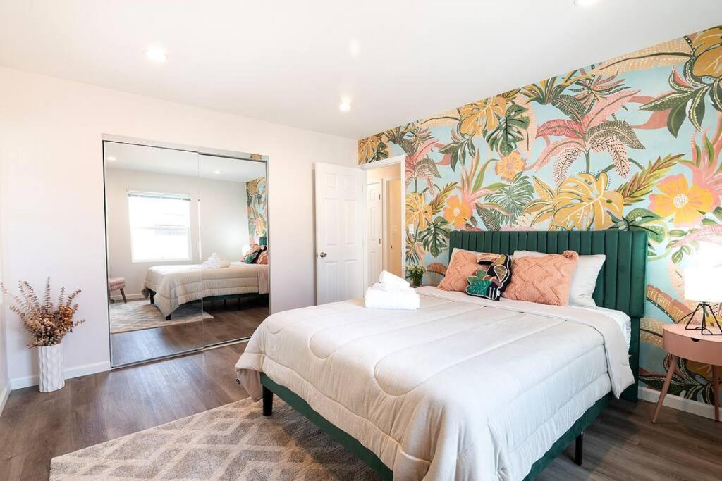 Holiday home Beautiful 3 Bed 1 Bath Designer + Hot Tub