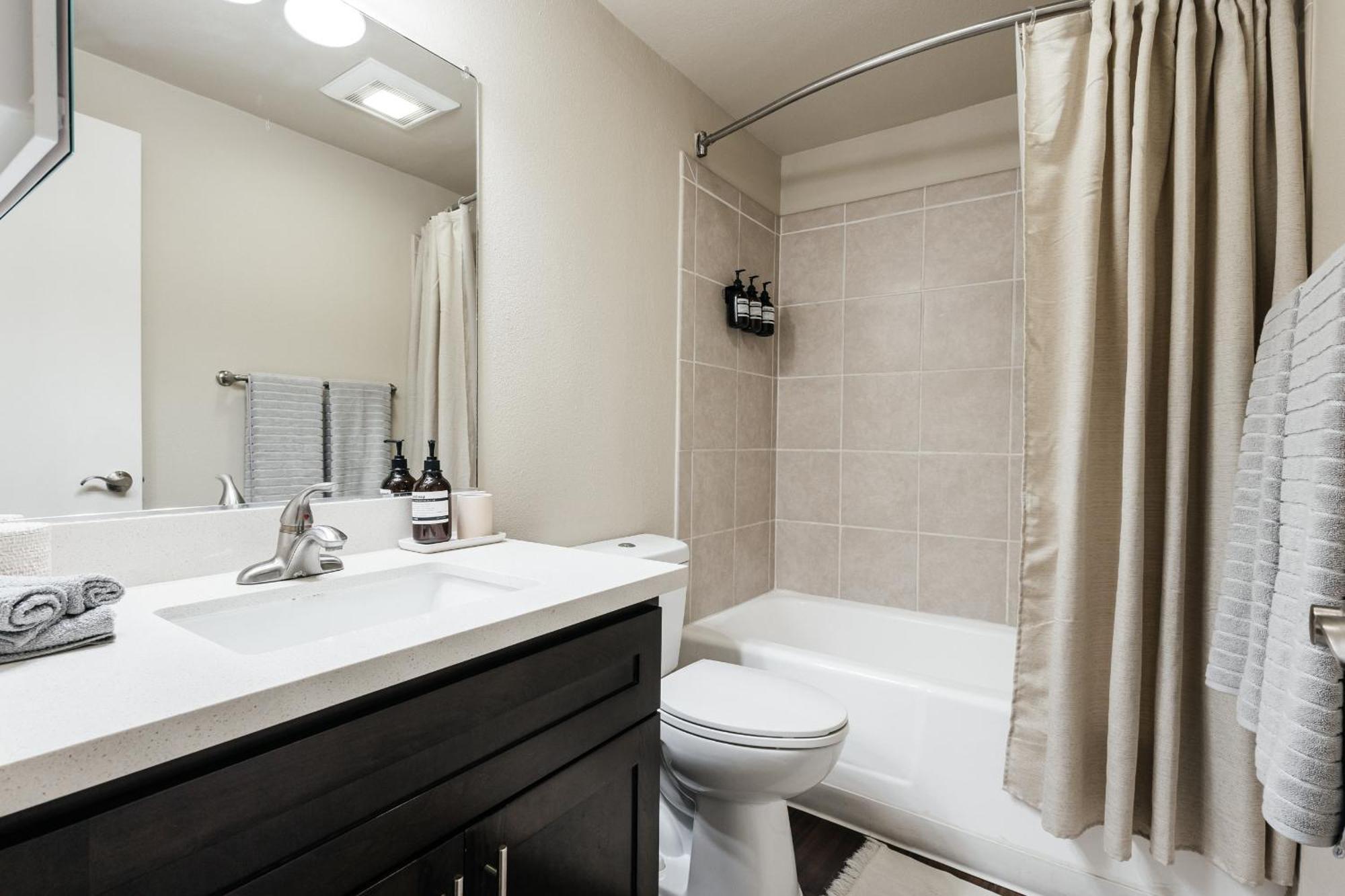 All You Need 1bd In Weho Los Angeles