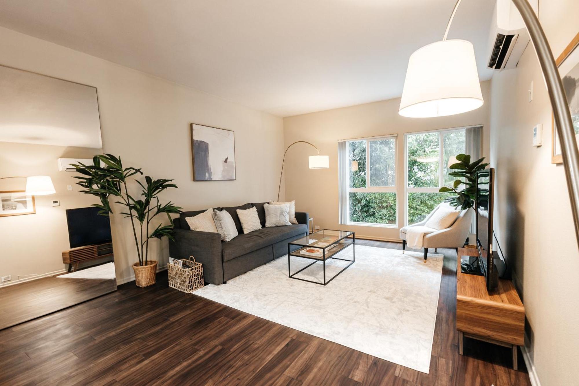 All You Need 1bd In Weho * Los Angeles