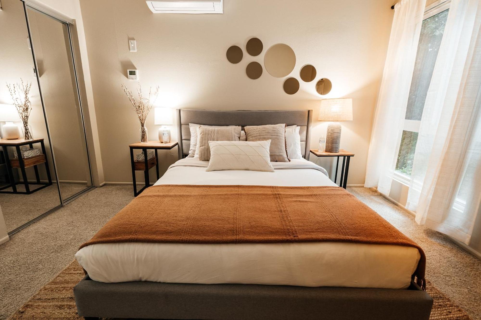 All You Need 1bd In Weho Los Angeles