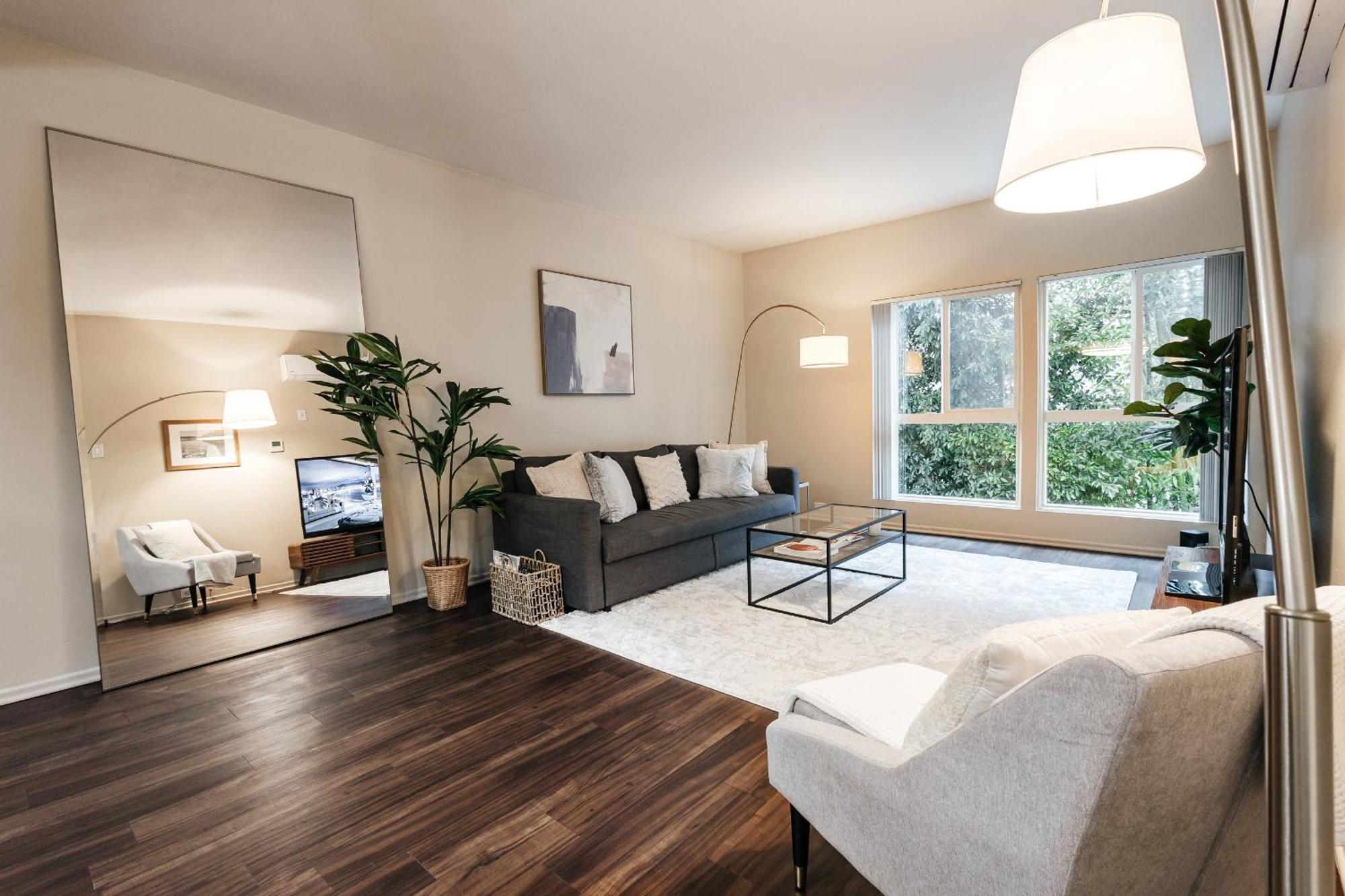 All You Need 1bd In Weho Apartamento