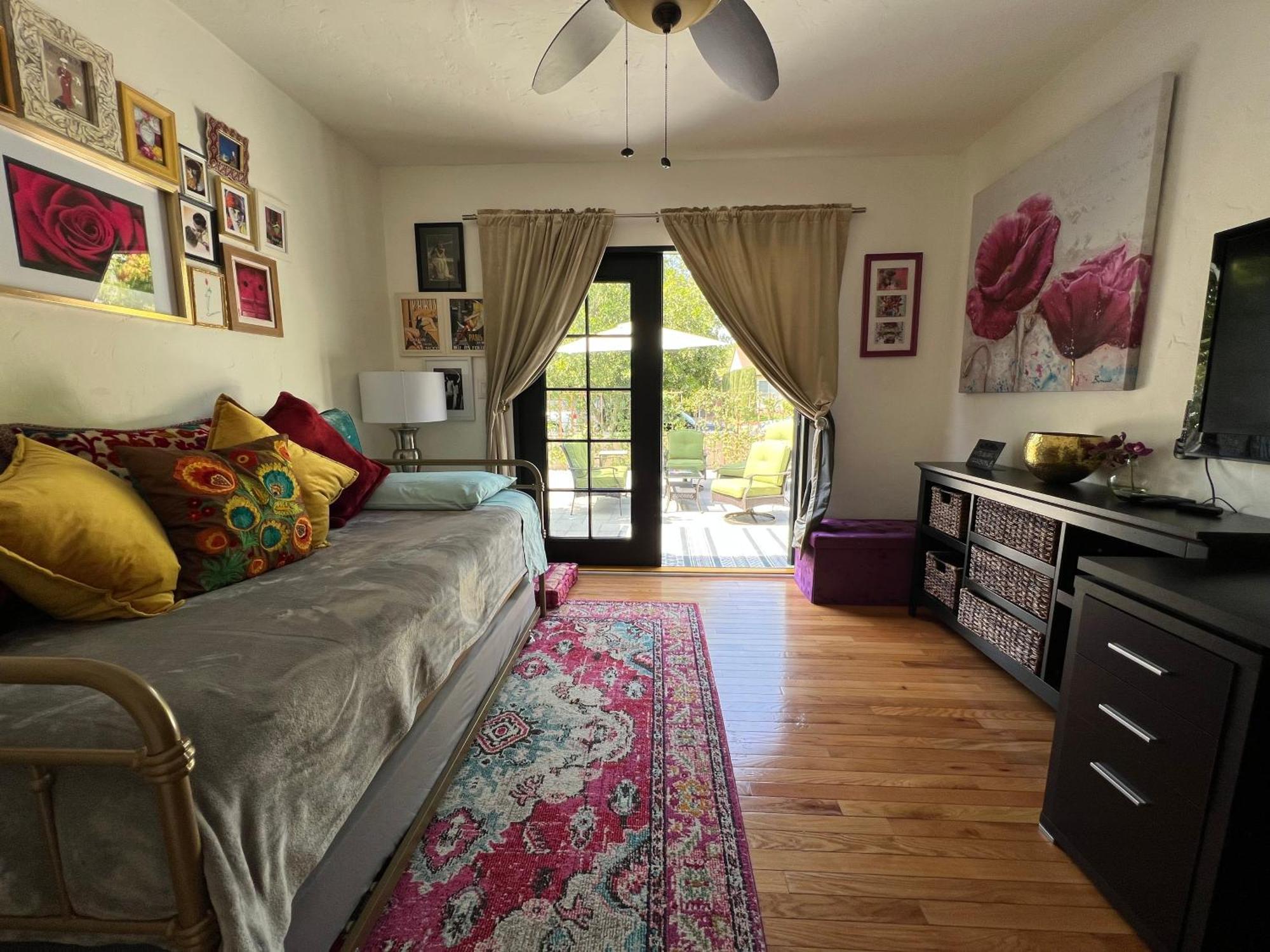Carmela * Los Angeles