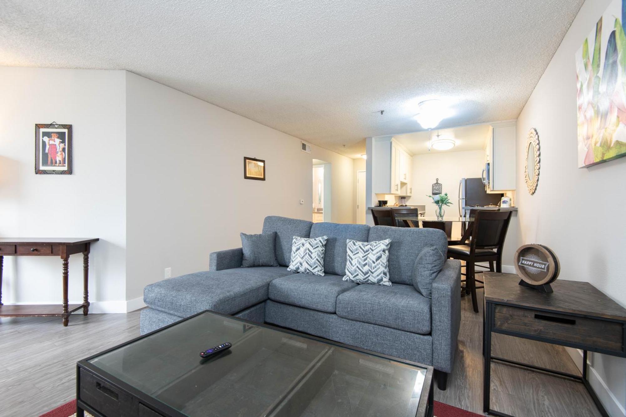 Apartment Heart Of Hollywood 2 Bedroom Los Angeles