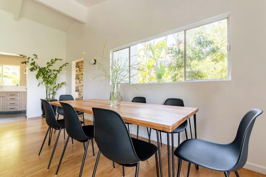 Holiday home Stunning Hollywood Midcentury Modern-views-best Location! *