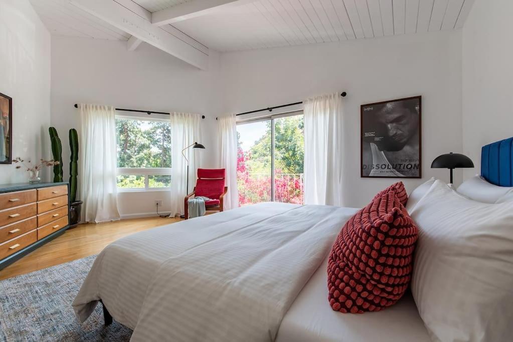 Stunning Hollywood Midcentury Modern-views-best Location! *