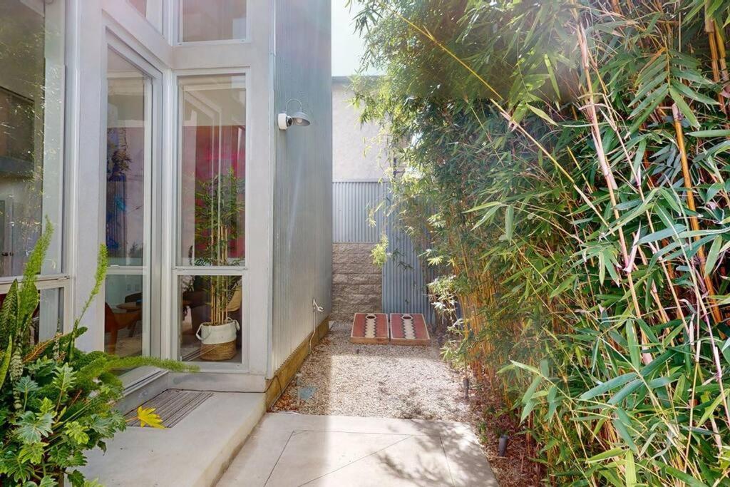 Holiday home Hip Modern Architectural Loft By The *