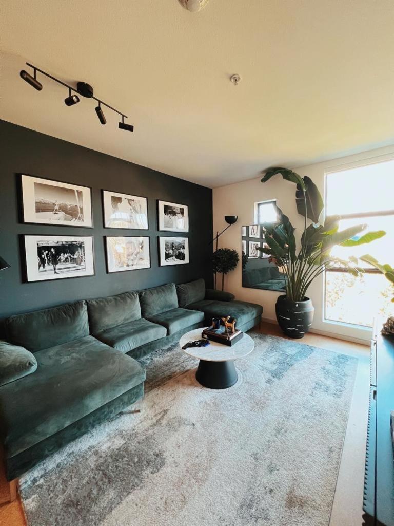 Center Of Hollywood Apartment *