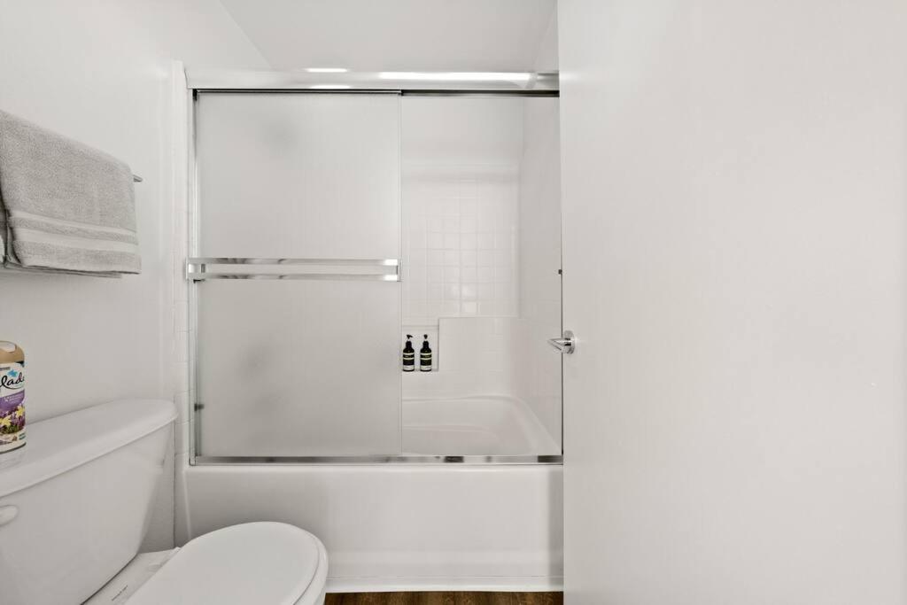 Blue Wave 2bd 2ba Stunning Marina View Apartment Los Angeles