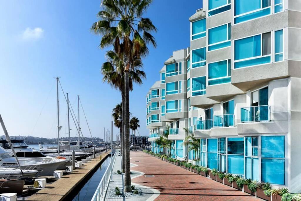 Blue Wave 2bd 2ba Stunning Marina View Apartment *
