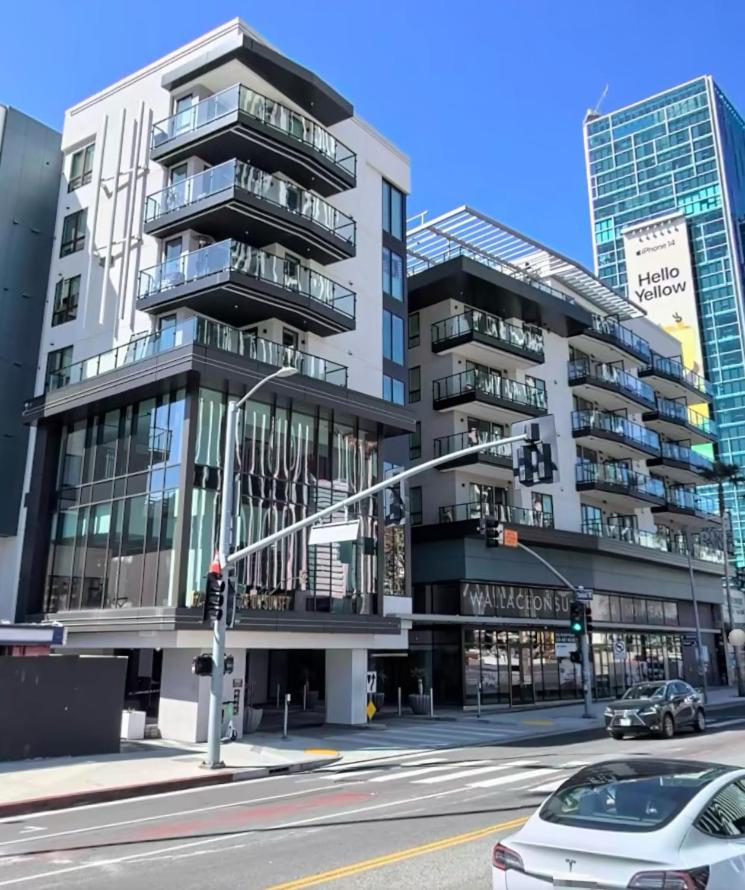 Aparment In Sunset