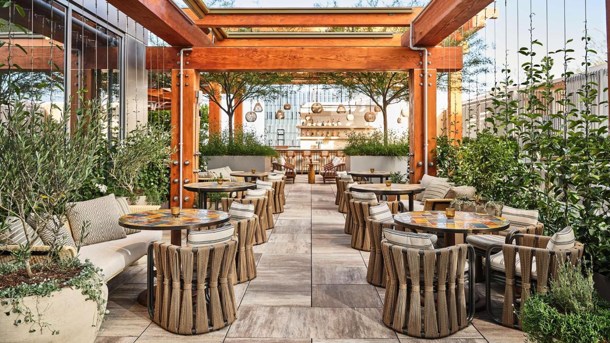 Hotel Conrad Angeles 5*