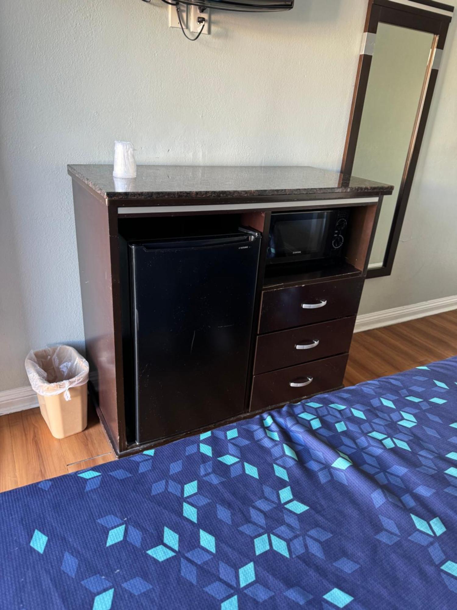 Hotel La Cienega 3*