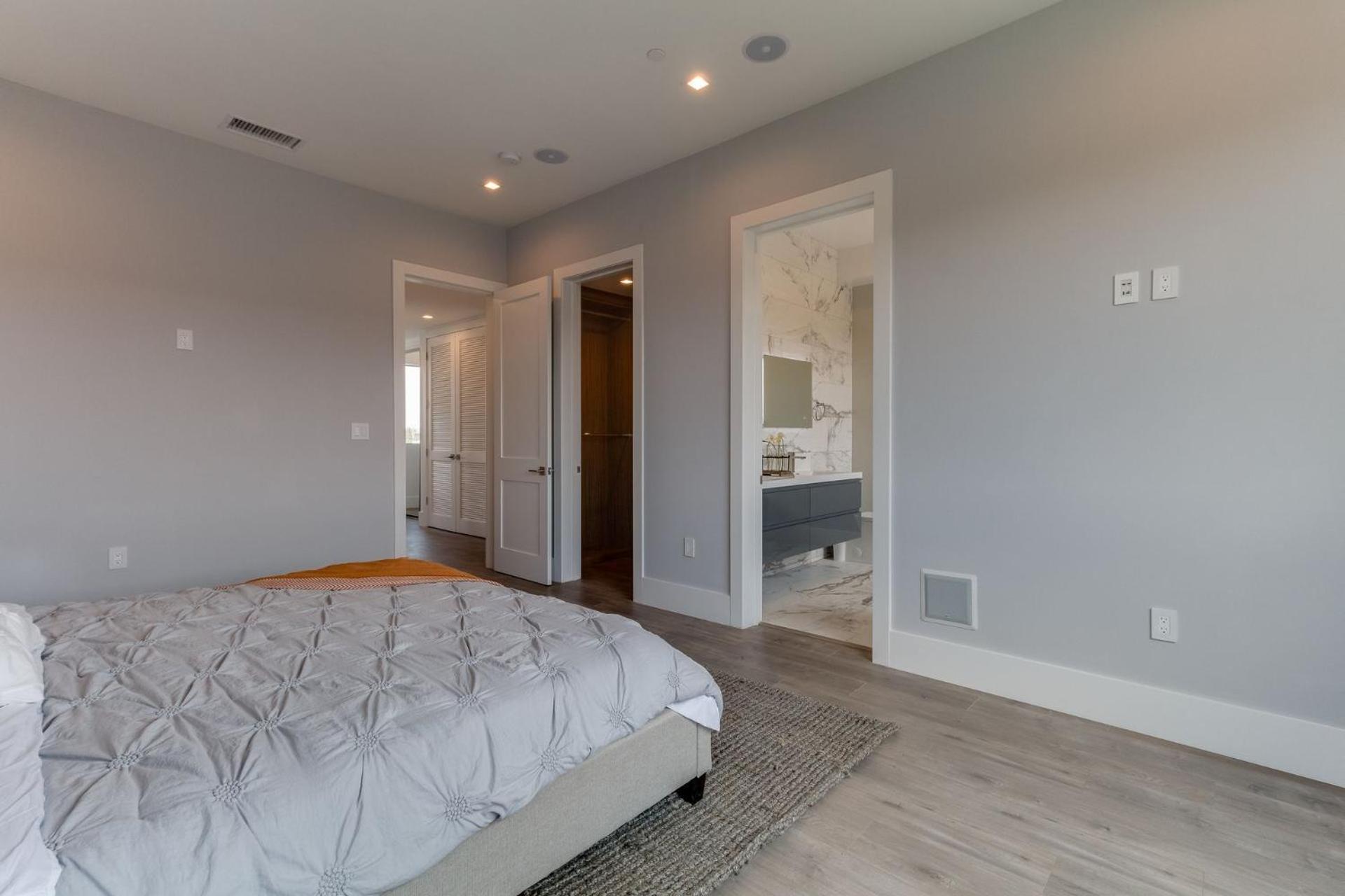 Luxury Modern 4 Bedroom With Rooftop Deck #4 Los Angeles