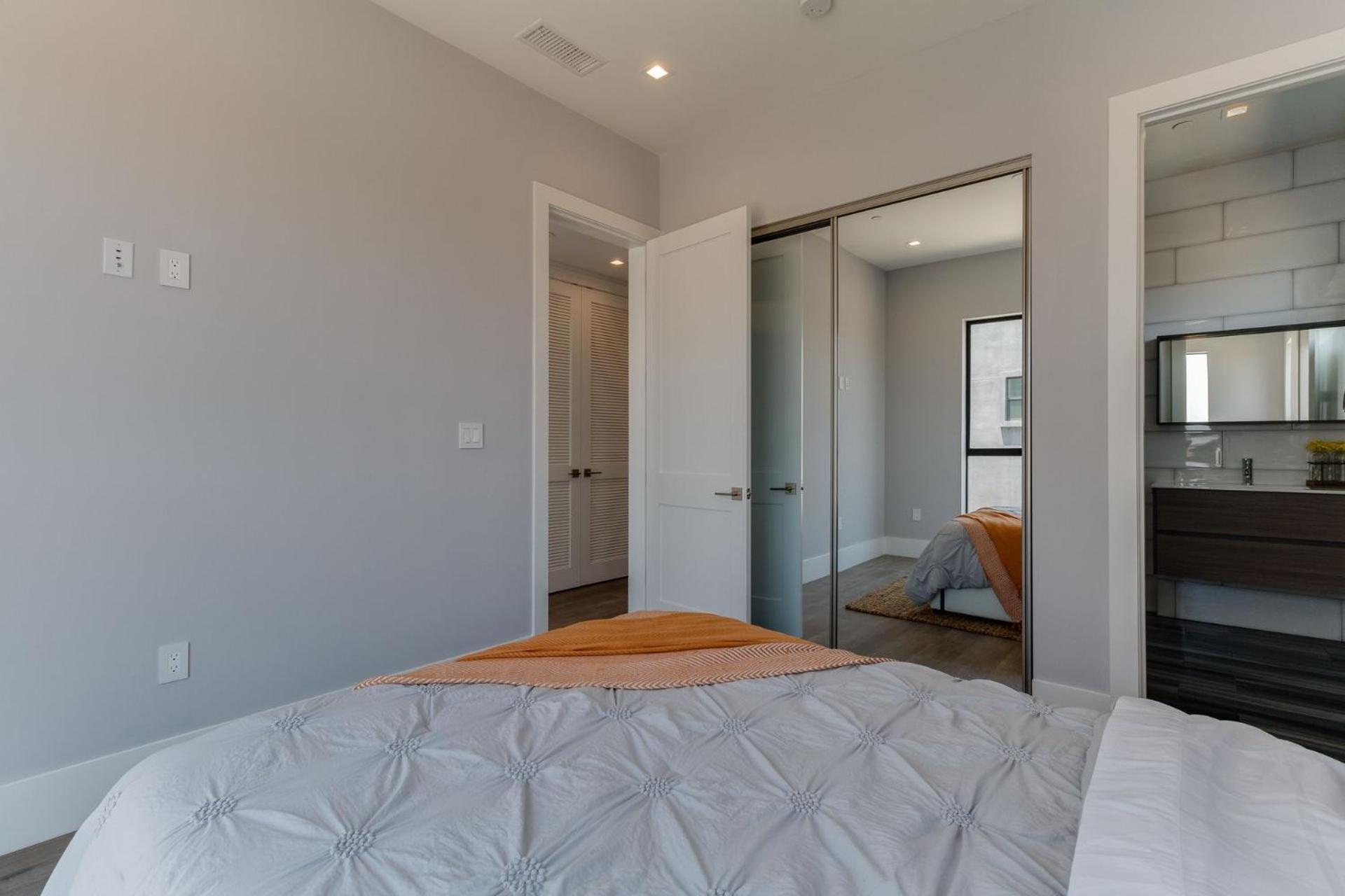 Luxury Modern 4 Bedroom With Rooftop Deck #4 Holiday home *