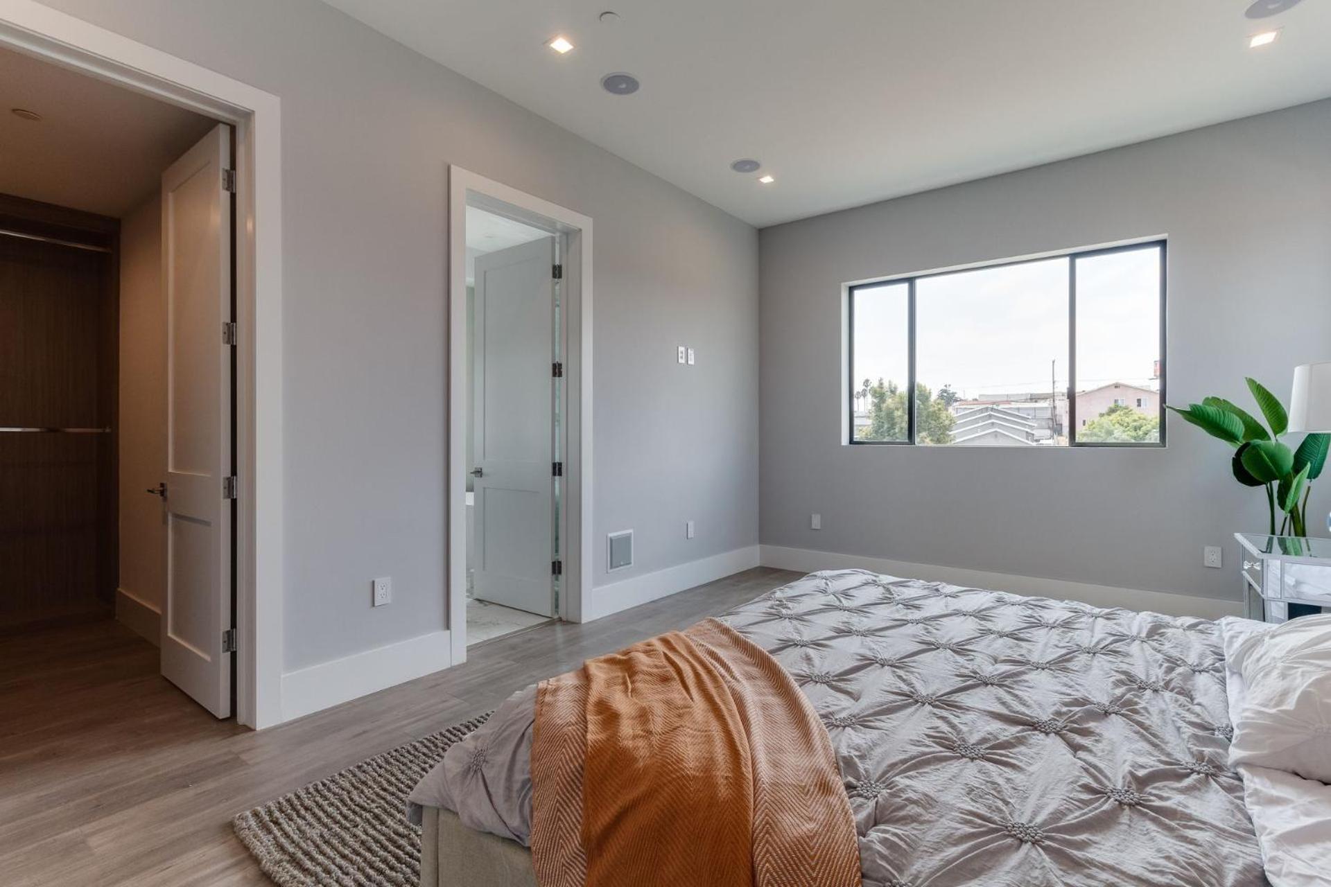 Luxury Modern 4 Bedroom With Rooftop Deck #4 Holiday home *