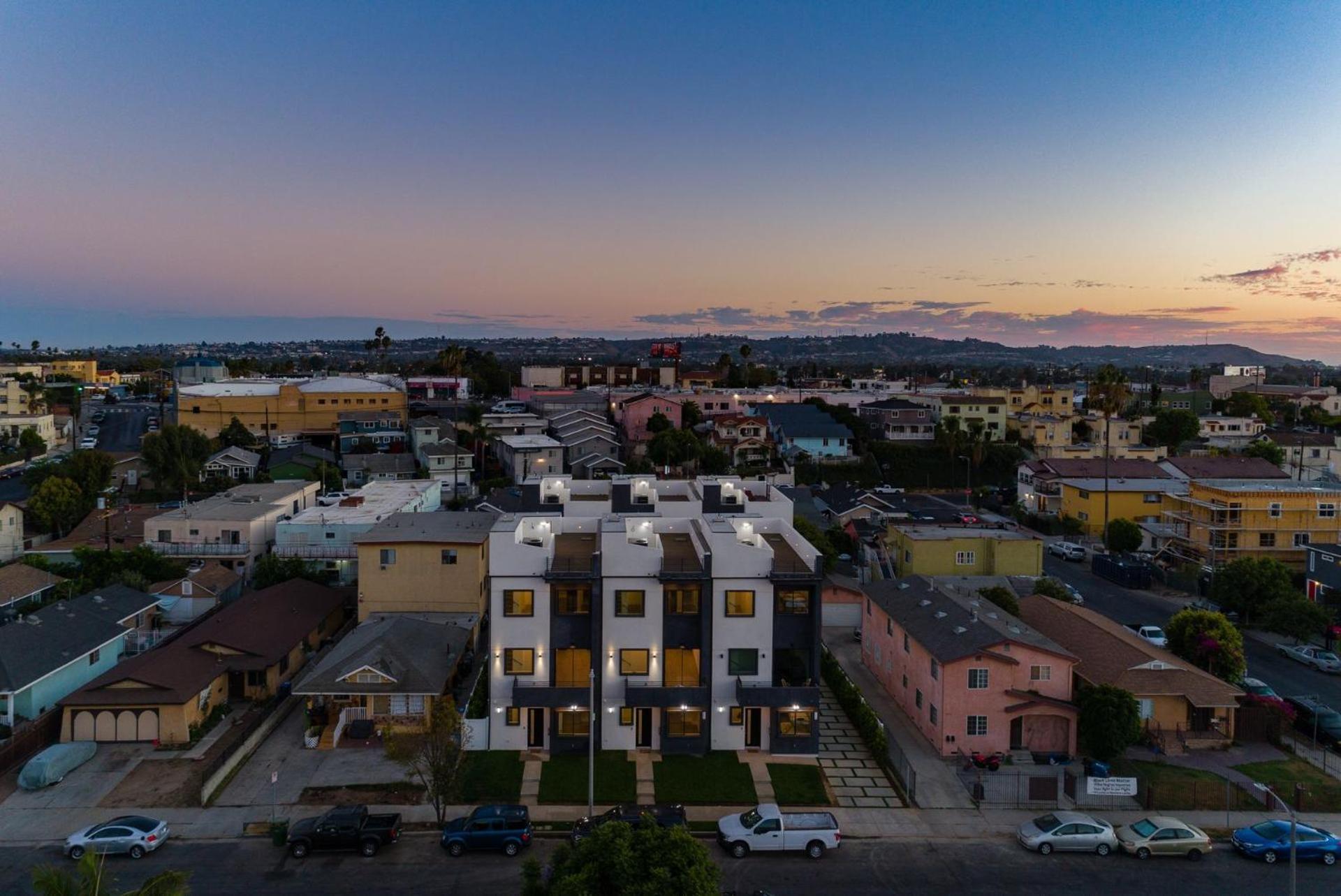 Luxury Modern 4 Bedroom With Rooftop Deck #4 Los Angeles