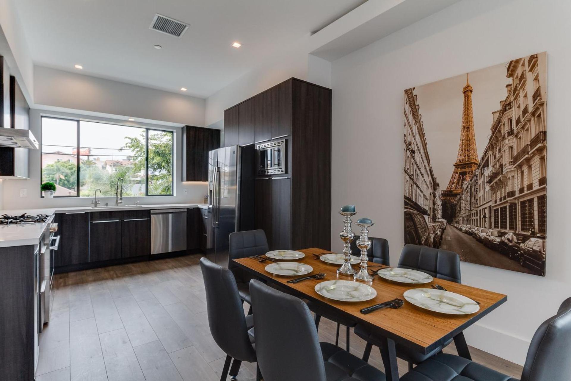 Luxury Modern 4 Bedroom With Rooftop Deck #4 Holiday home *